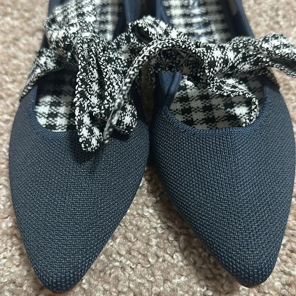 Rothy’s - Picture 3 of 7